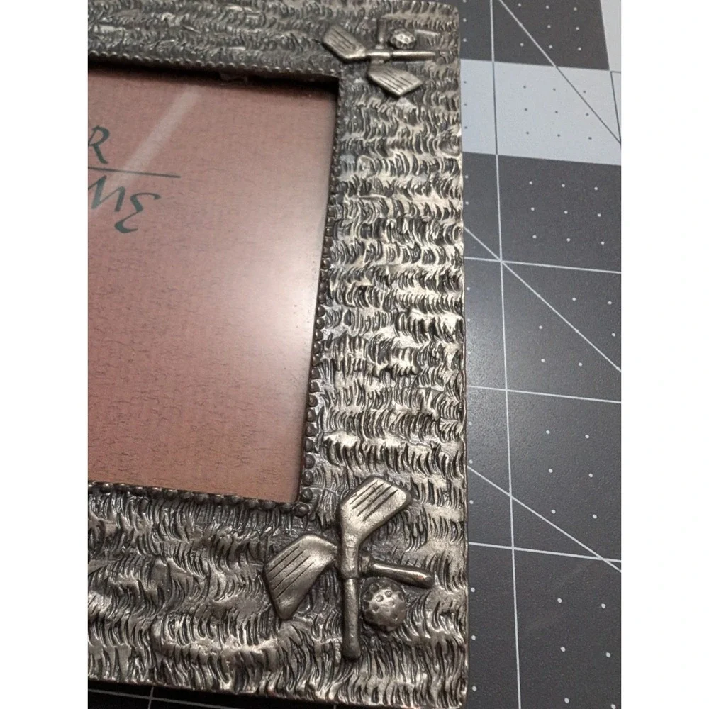 Pewter Frames Golfter on‎ Grass pewter from 5 x 3.5 table top style Taiwan Made